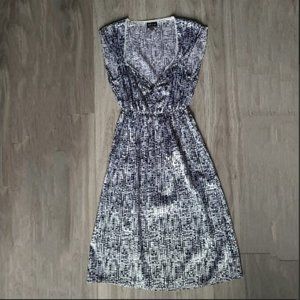 Black & White Dot V-Neck Short Dress Medium